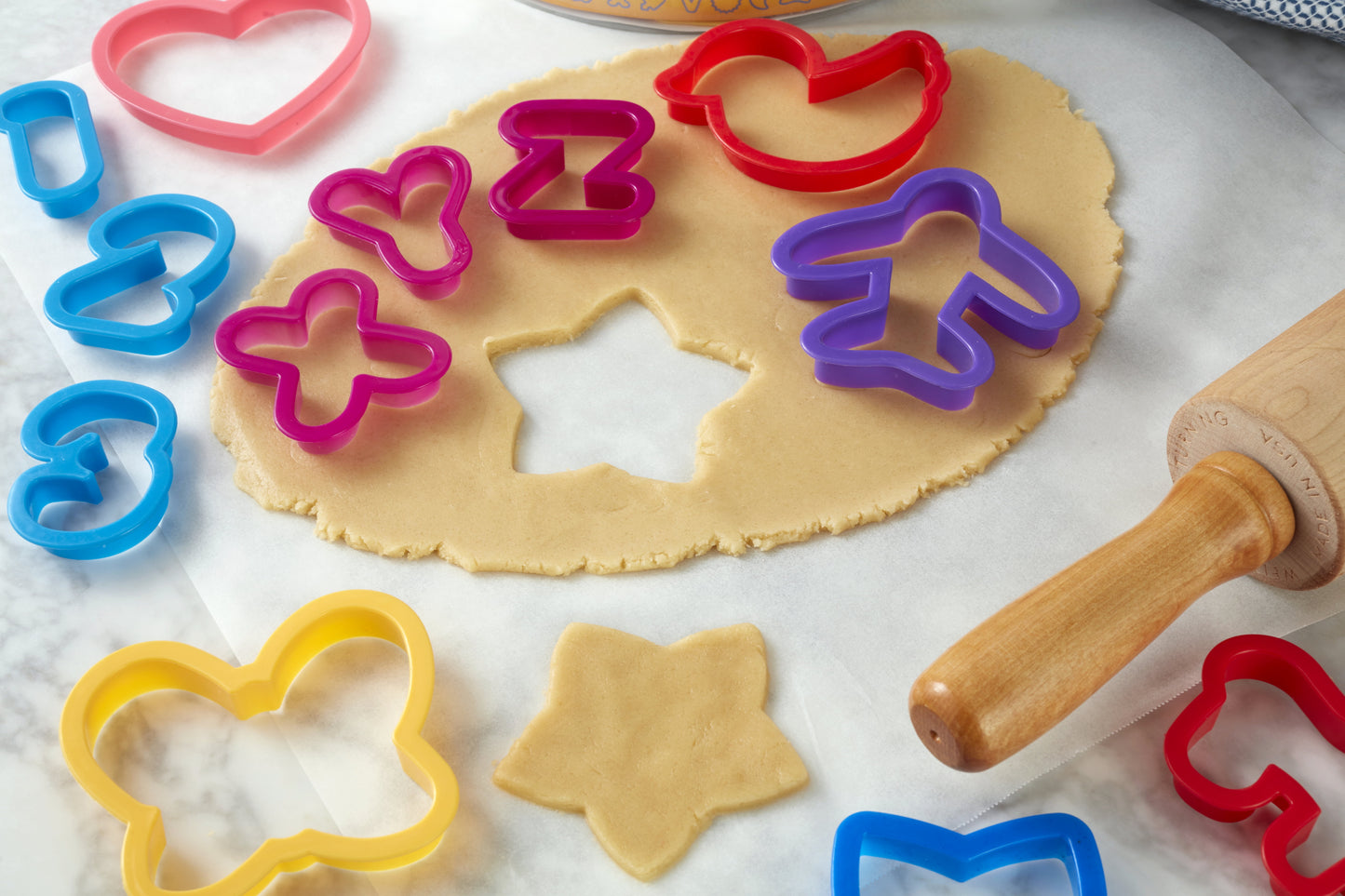 Plastic Cookie Cutter Set, 101-Piece