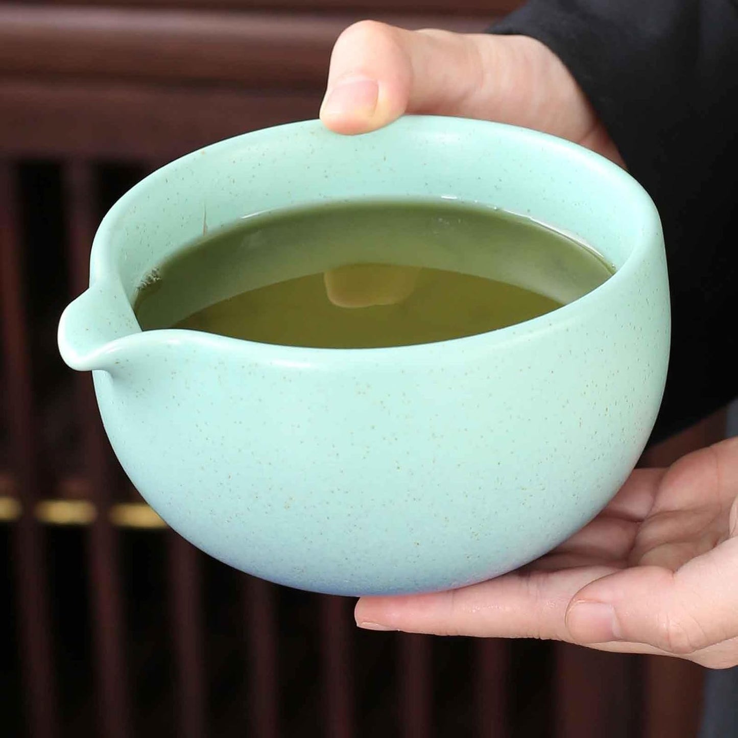 Japanese ceramic matcha bowl. 20 ounce ceramic bowl. Matcha tea bowl. A gift for matcha enthusiasts (blue)