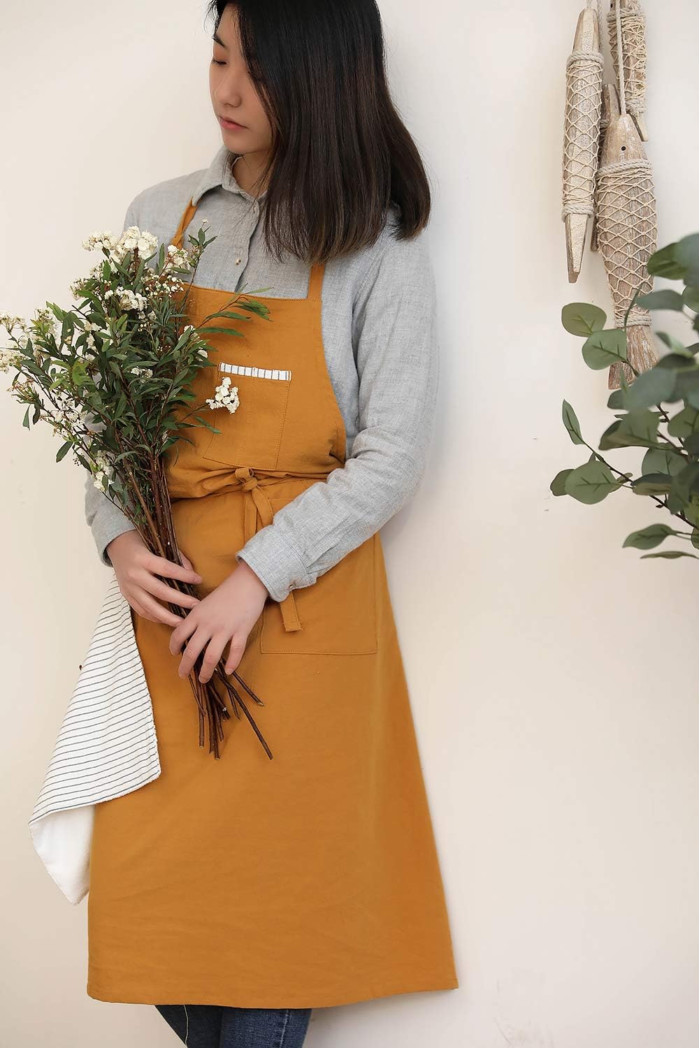 Adjustable Japan Nordic Style Soft Cotton Linen Apron with Four Pockets A Towel