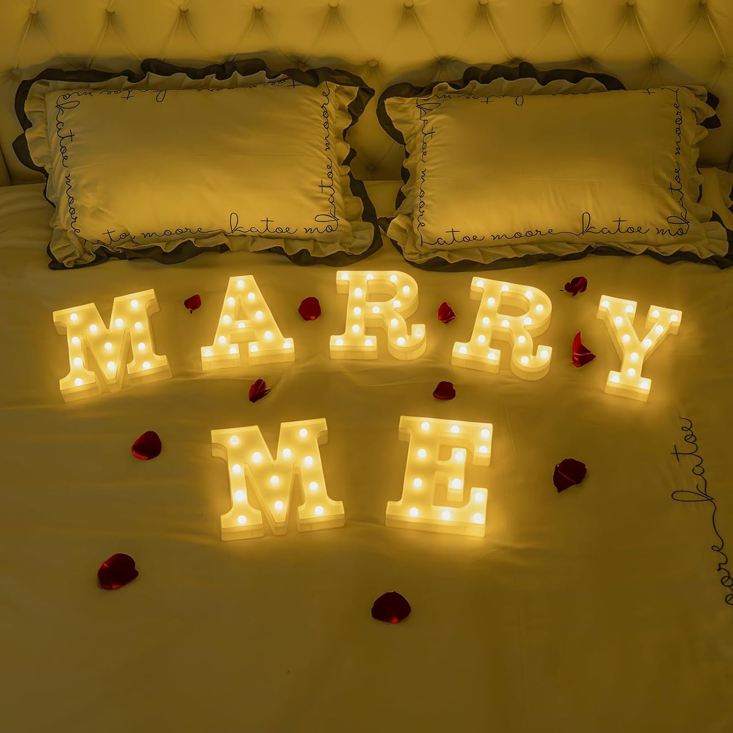 Foaky LED Letter Lights Sign Marquee Light Up Letters Sign for Night Light Wedding/Birthday Party Battery Powered Christmas Lamp Home Bar Decoration(J)
