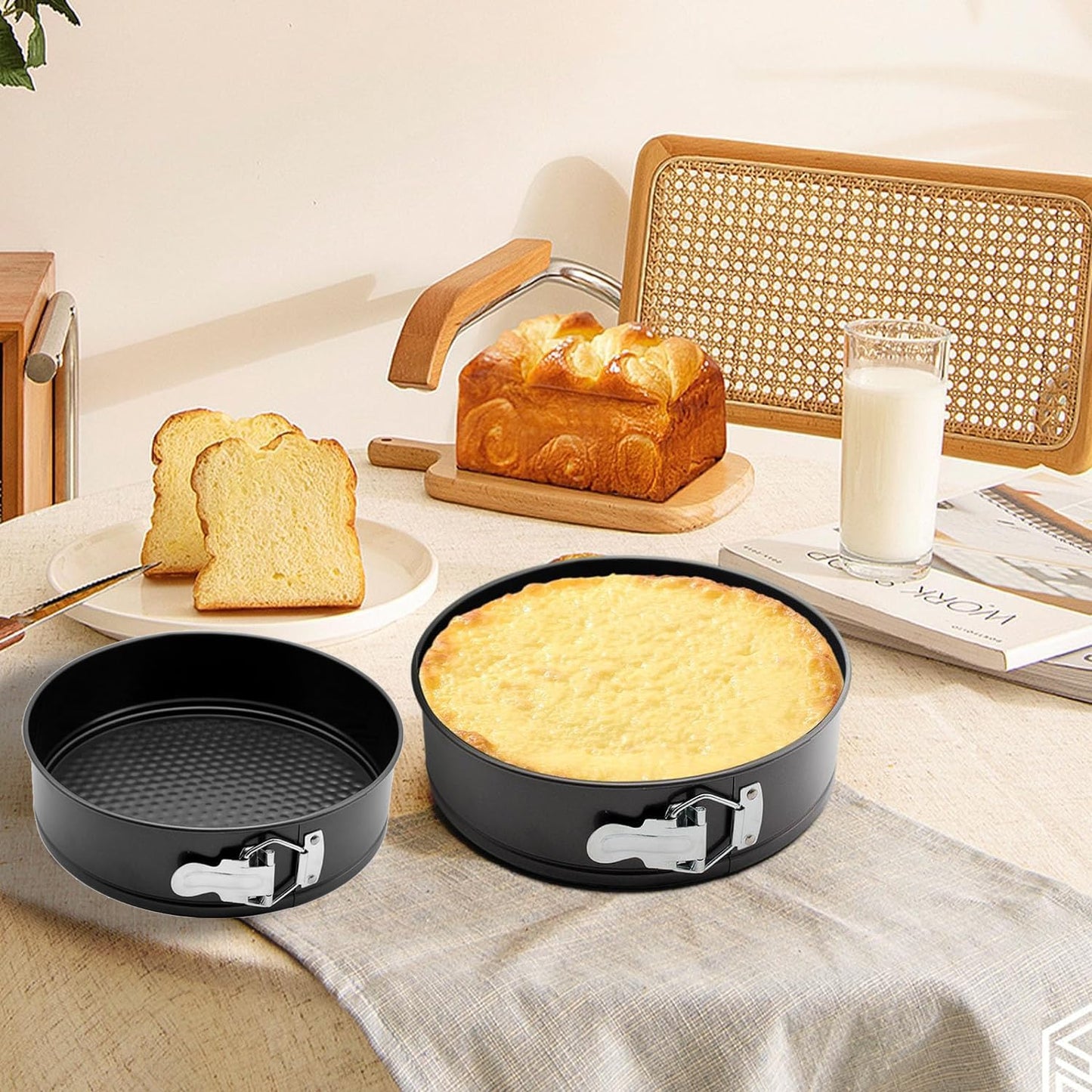 7 Inch Springform Pan Round Non Stick Cheesecake Pan Durable Baking Cake Pans with Removable Bottom Cake Molds for Baking