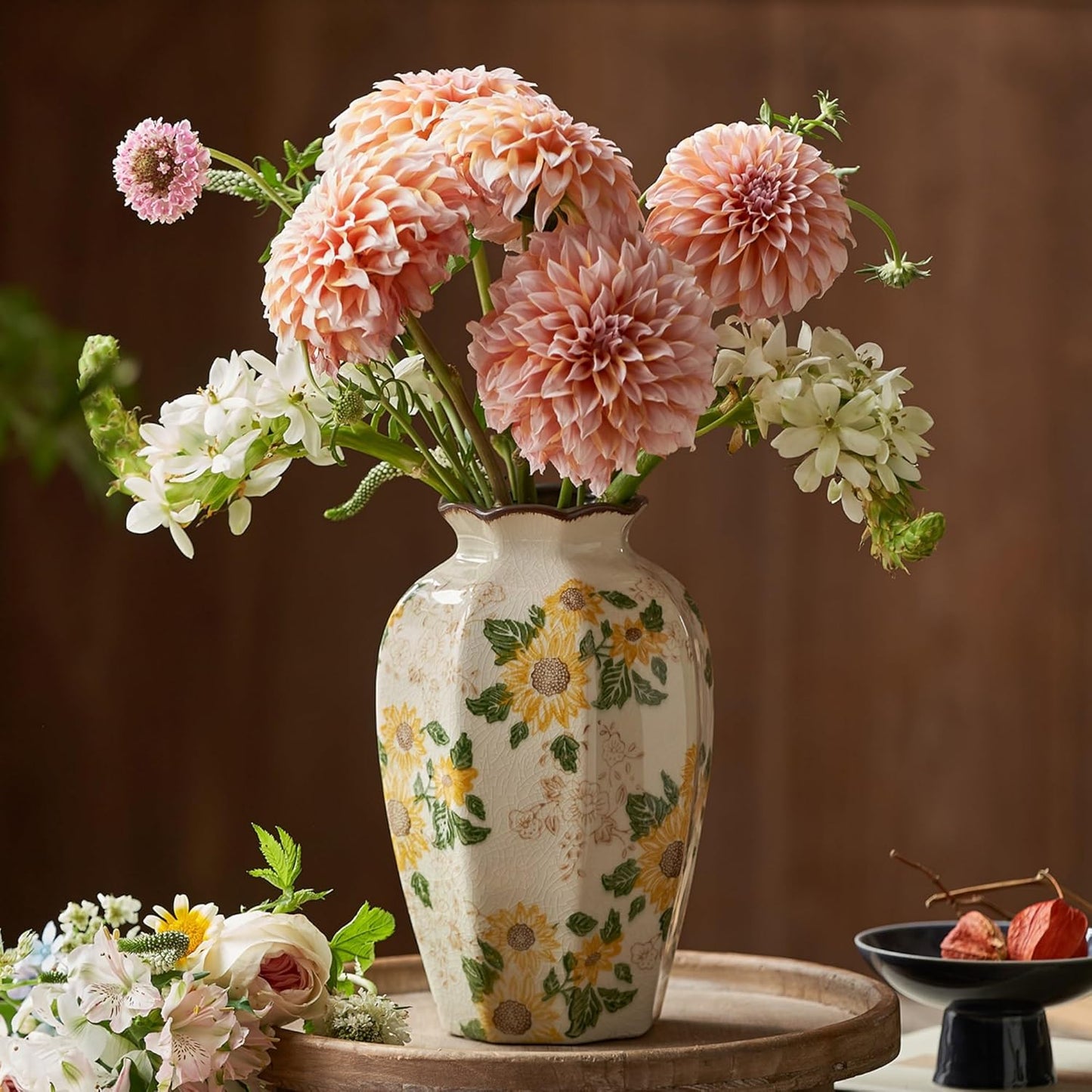Vintage Pastoral Octagonal Vase, 9.3 Inch Ceramic Sunflower Flower Vases, Rustic Farmhouse Antique Chinoiserie Floral Vase for Wall Art Bedroom and Shelf Home Decor (Octagonal)